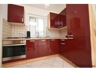 Lijepi apartman s 2 spavaće sobe! Grad Krk - okolica!