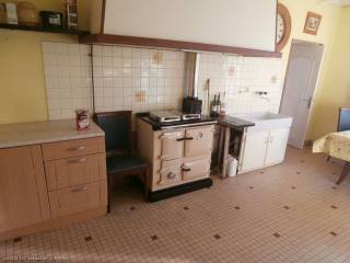 Renovated 6 bed village house with..