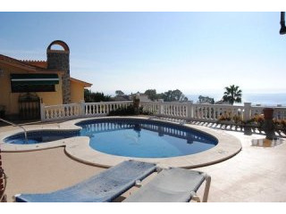 Chalet for Sale in Benajarafe 420.000..