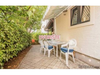 Apartman s okućnicom - Malinska - blizu mora!