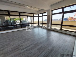 Rijeka, Pećine, 95m2, odličan poslovni prostor