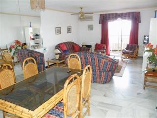 Apartment - Recently reformed 3 bedroom..