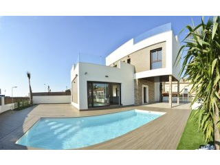 3 Bedrooms - Villa - Alicante - For Sale