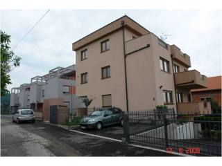 8 bedroom Villa For Sale: Zagreb..