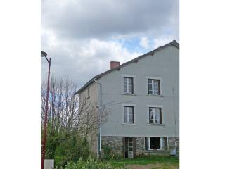 Village House To Restore With 1000 Sqm..