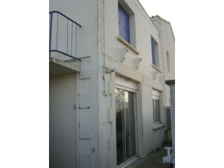 Group of 3 apartments, near Les Mathes..