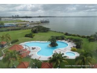 2 Bedroom Bayside Towers with Balcony..
