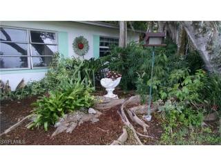 2 bedroom Residence For Sale: Bokeelia..