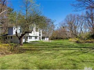 19 Hilldale Ln Sands Point, NY 11050