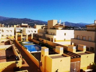 3 bedroom, 2 bathroom Apartment, (build..