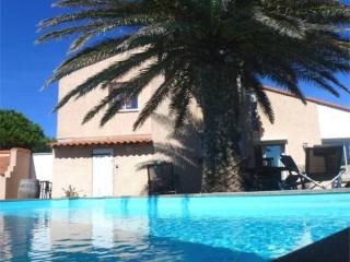 Superb Villa With Pool And Sea View, Le..