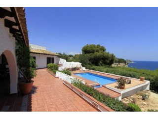 4 Bedrooms - Villa - Alicante - For Sale