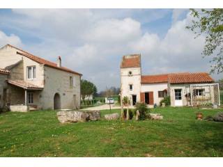 Beautifully Renovated Former Mill In An..