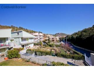 4 Bedrooms - Apartment - For Sale