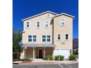 4 bedroom Apartment For Sale: 235 W..
