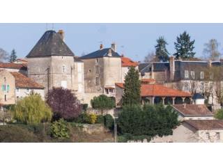 5 bedroom Character For Sale: 86300..