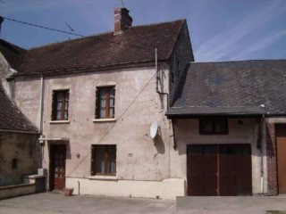 Four Bedroom House with Garage