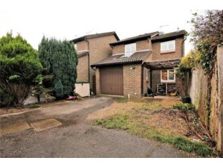 4 Bedrooms - Detached - For Sale