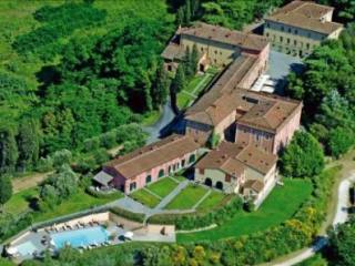 Colleoli Apartment
