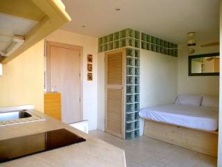 Apartment - Bright and spacious..