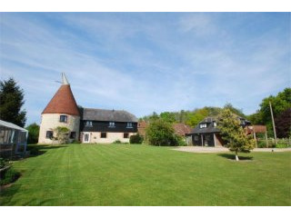 5 Bedroom Detached House