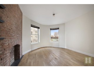 2 bedroom Apartment For Sale: 7 WEST..