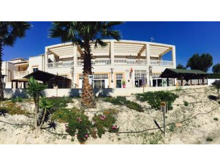 RS253, Bar Restaurant For Sale