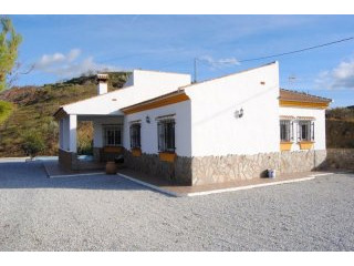 Villa for Sale in Salares 261.000..
