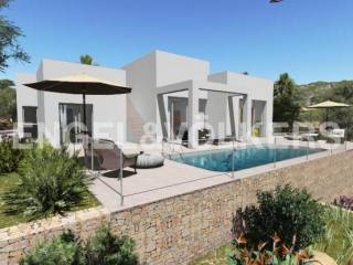 Modern villas in a unique environment..