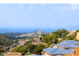 3-Bedroom villa with sea views in..