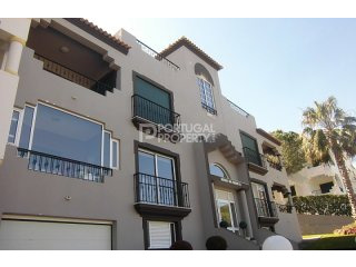 Spacious and Modern Penthouse Apartment..
