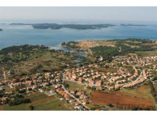 Građevinsko zemljište u Fažani s pogledom na more