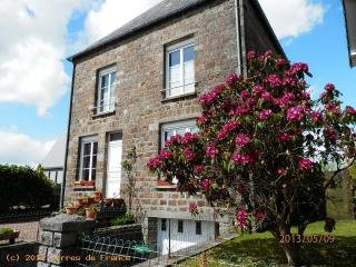 Detached Village House Gathemo - Terra..