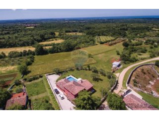 ISTRA, VODNJAN - Villa s velikom okućnicom i pogledom na...
