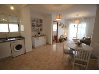 2 Bedroom 1 Bathroom Penthouse In..