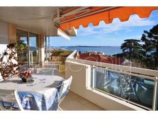 4 Bedrooms - Apartment - For Sale