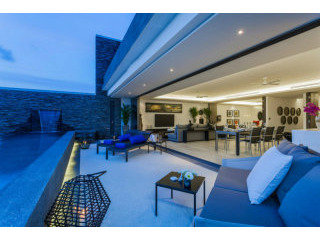 High-End Residences Overlooking Layan..