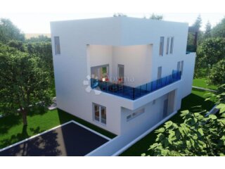VODICE – PROSTRAN TROSOBAN STAN U NOVOGRADNJI