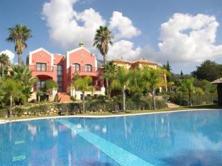 Villa - Rustic smooth hill zoned. Super..