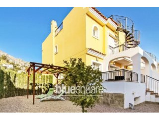 Stunning 2-bedroom townhouse