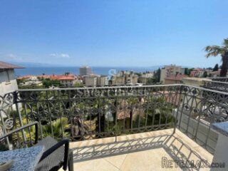OPATIJA, prekrasan stan 3S+DB s pogledom na more i 2..