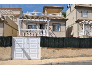 3 Bedrooms - Villa - Alicante - For Sale