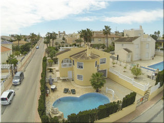 Rojales 3 Beds 2 Baths villa