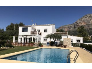 Villa with 6 bedrooms for sale in Javea