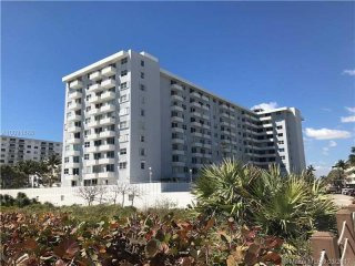 465 Ocean Dr, Unit 426, Miami Beach, Fl..