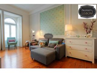 Refurbished 5+1 Bedroom Apartment in..