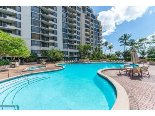 3 bedroom Flat For Sale: 520 Brickell..