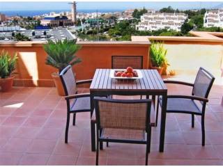 Apartment - Apartment - Middle Floor..