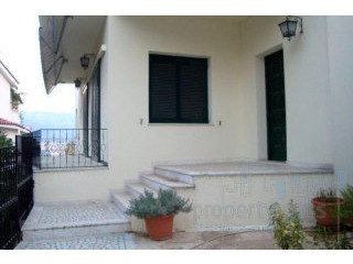 3 bedroom Apartment For Sale: Palaio..
