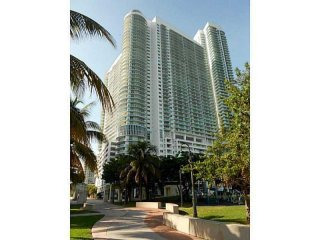 2 bedroom Flat For Sale: 1800 N..